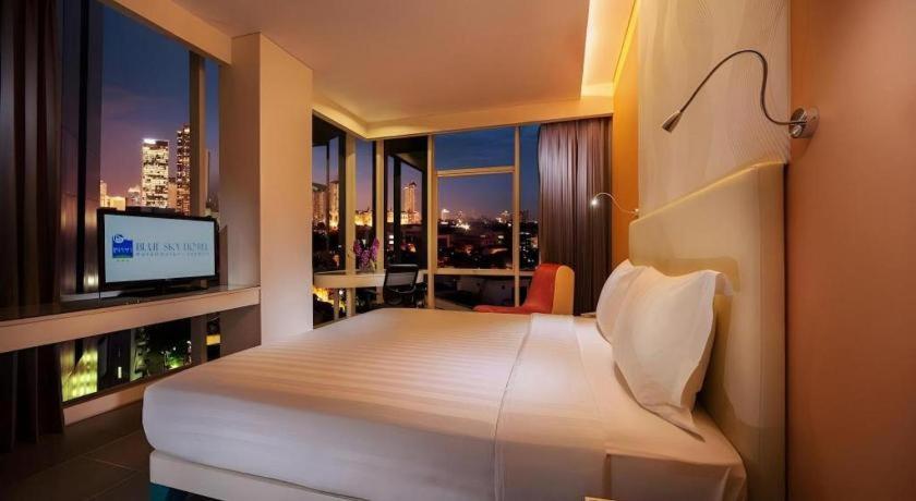 Blue Sky Hotel Petamburan Jakarta Extérieur photo