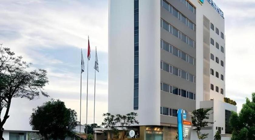 Blue Sky Hotel Petamburan Jakarta Extérieur photo