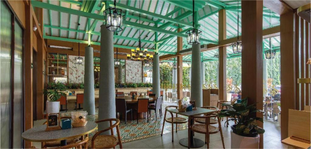 Blue Sky Hotel Petamburan Jakarta Extérieur photo