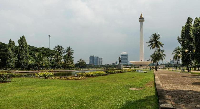 Blue Sky Hotel Petamburan Jakarta Extérieur photo