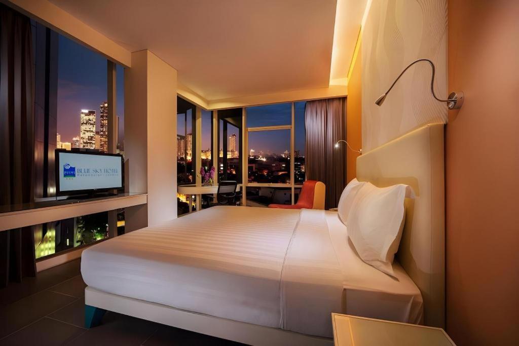 Blue Sky Hotel Petamburan Jakarta Extérieur photo