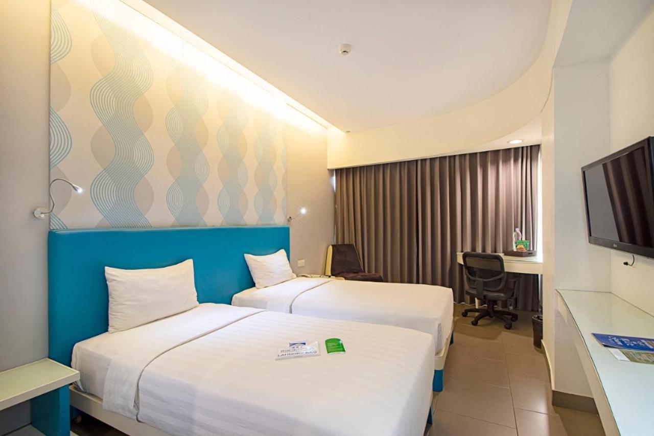 Blue Sky Hotel Petamburan Jakarta Extérieur photo